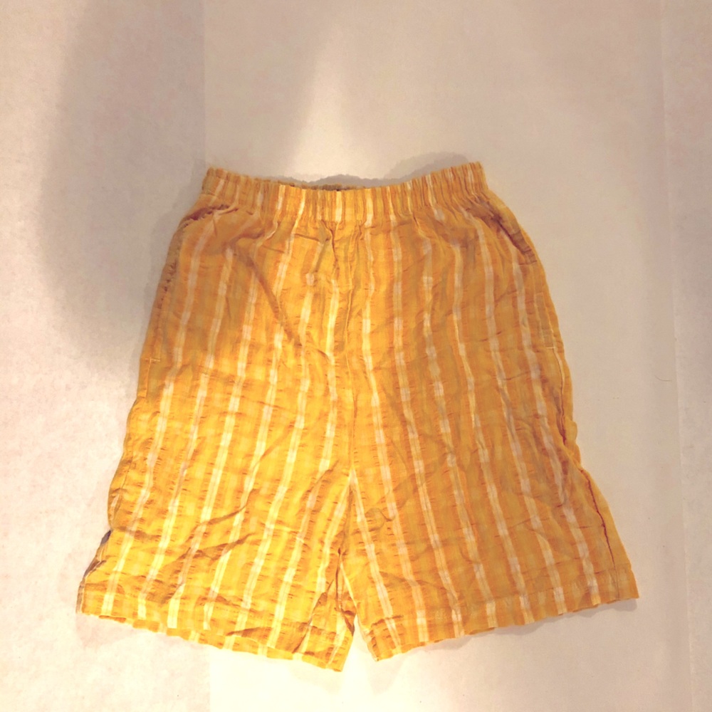 Pull-on woven shorts
